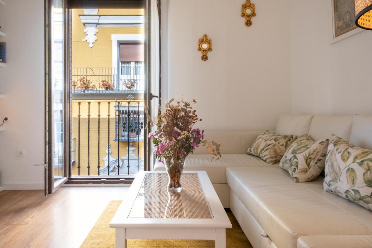 Vista Catedral Apartment Seville Ngoại thất bức ảnh