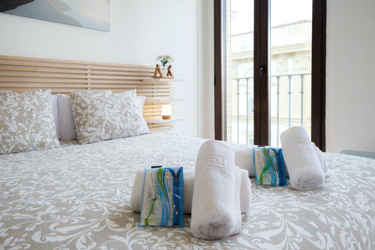 Vista Catedral Apartment Seville Ngoại thất bức ảnh