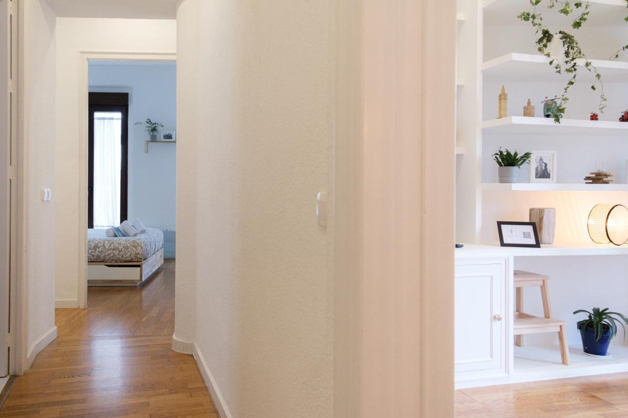 Vista Catedral Apartment Seville Ngoại thất bức ảnh