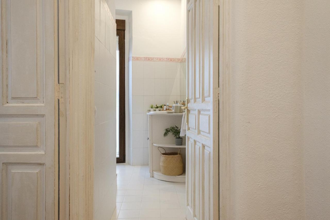 Vista Catedral Apartment Seville Ngoại thất bức ảnh